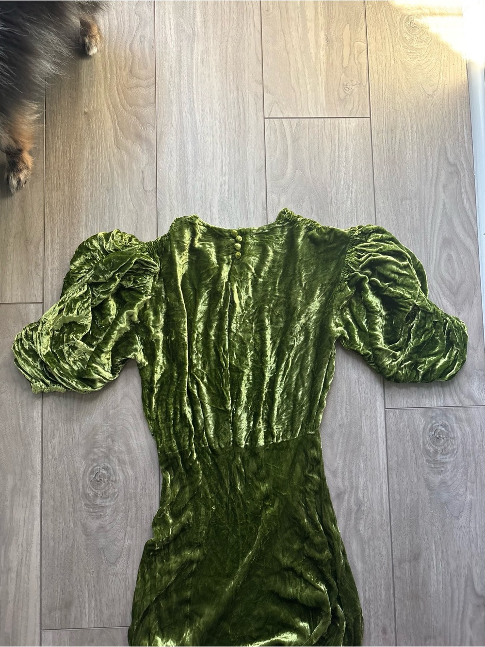 Green Velvet Maxi Dress with Puff Sleeves - Picture 3 of 3